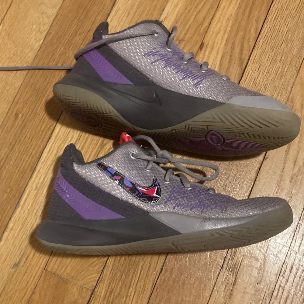 Kyrie Nike Kids Sneakers in Purple and Gray